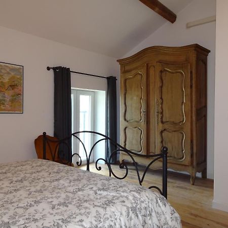 Maison D' Alys Entre Luberon Et Alpilles Cabannes Exterior foto